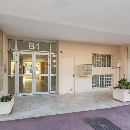 Lägenhet Le Grand Large-2 By Interhome Le Lavandou