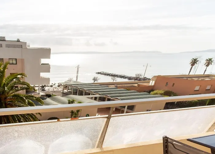 Апартаменты Le Grand Large-2 By Interhome