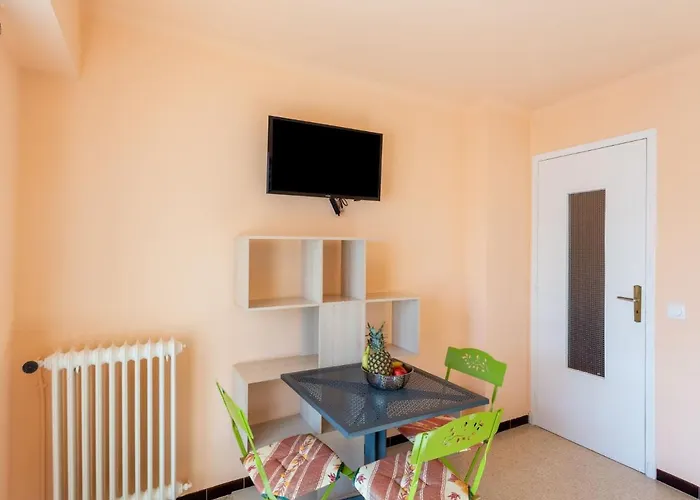 Апартаменты Le Grand Large-2 By Interhome