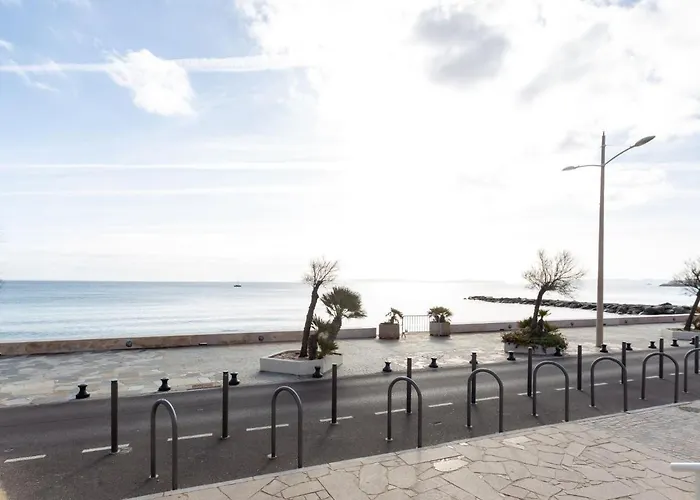 Le Grand Large-2 By Interhome * Ле-Лаванду